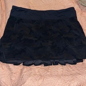 Lululemon black camo print tennis skirt with shorts
